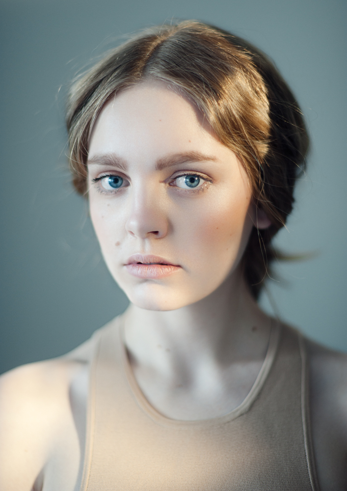 Photo: Rowan Thornhill. Styling: Karolina Ytterberg. Photo-assistant: Rachel Ottley. Hair/make up: Susanne Winsa. Model: Tora E (Mikas) - rowan_thornhill_7